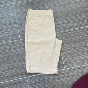 Darker Khaki color Bonobos Khaki short. Great quality. with patterned inside